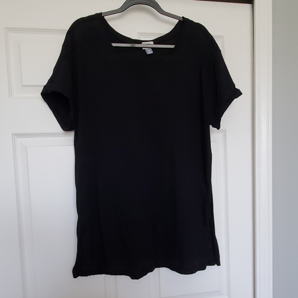 Old Navy split side T-Shirt